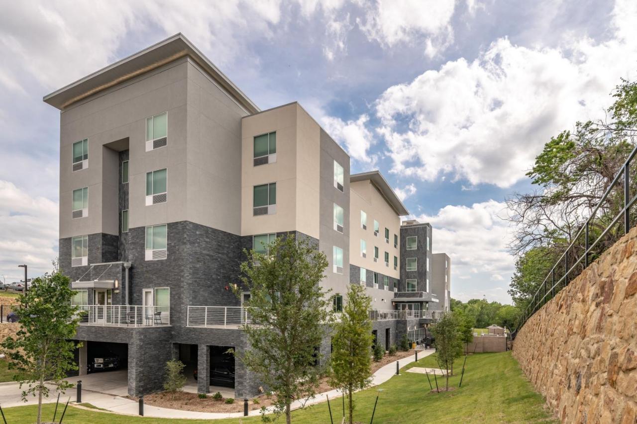 Towneplace By Marriott Dallas Hotel