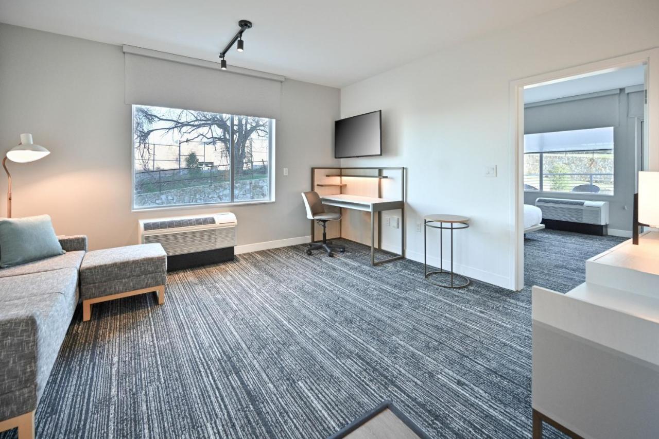 Towneplace By Marriott Dallas 2*
