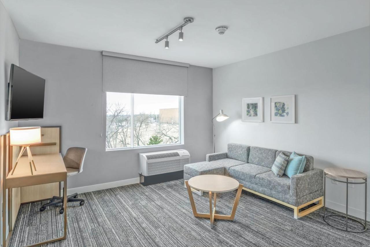 Towneplace By Marriott Dallas Hotel